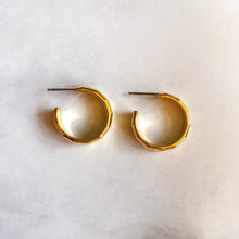 Load image into Gallery viewer, Geometric Gold Hoops
